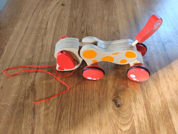 Chien à tirer en bois Hape Jouet d'éveil dès 12 mois - photo numéro 2