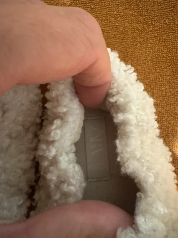 Chaussons mouton Zara - photo numéro 3