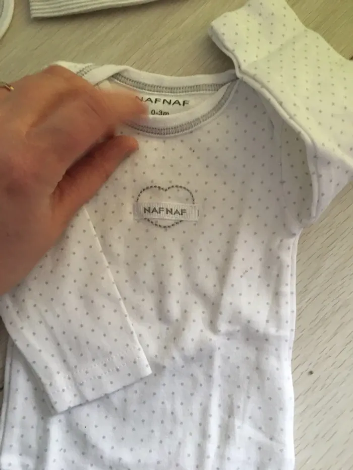 Ensemble naissance Neuf Naf naf - photo numéro 3