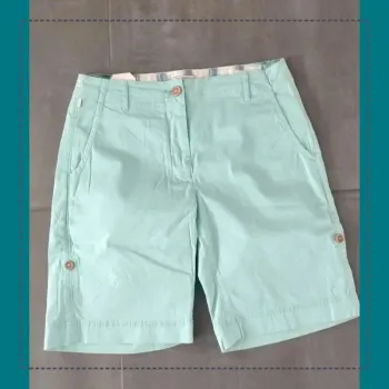 Short bermuda vert d'eau Aigle taille 40 neuf