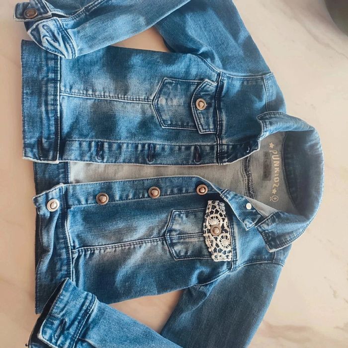 Très joli blouson en jean 5 ans