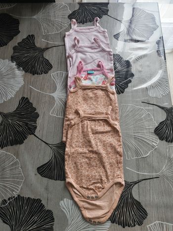 Lot body bébé fille
