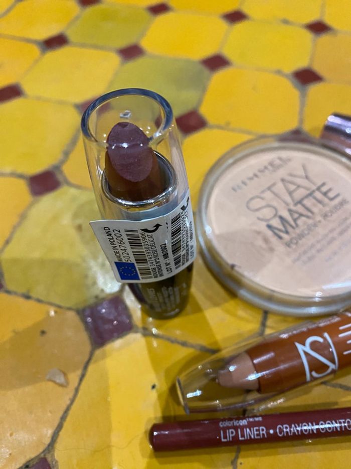 Lot de maquillage - photo numéro 4