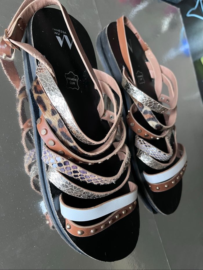 Nu pieds - photo numéro 2