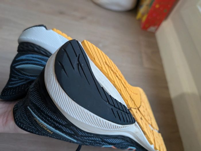 Chaussures running New Balance fresh foam 860 v12 - photo numéro 13
