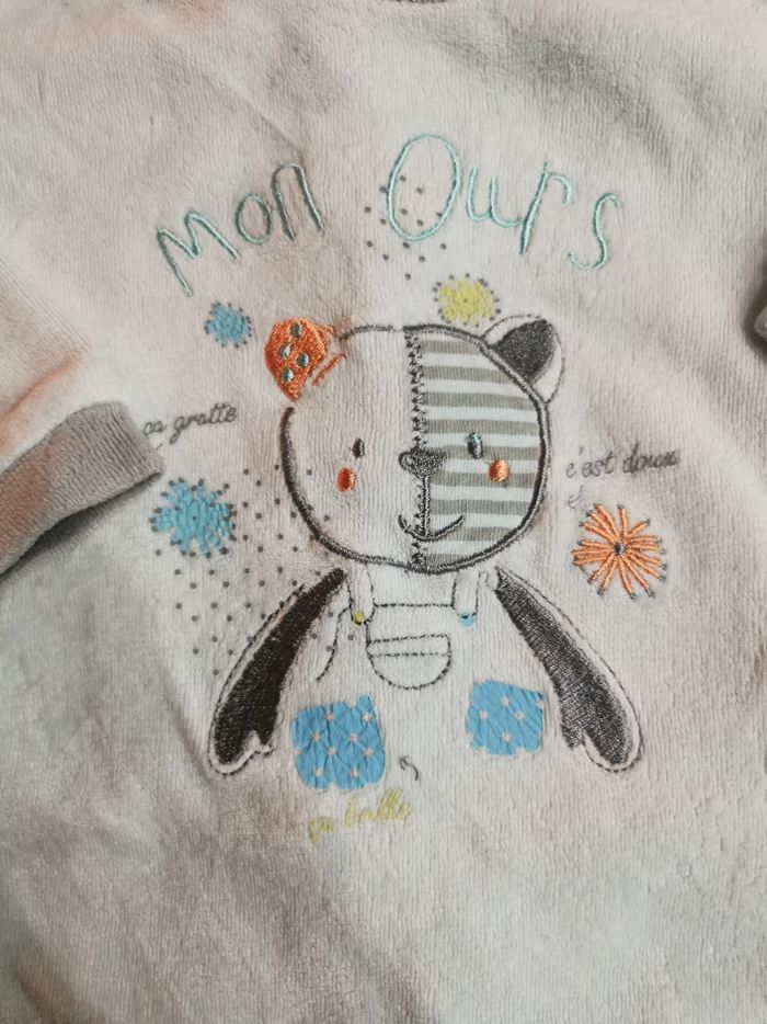 Pyjama en velour bébé 9mois absorba en très bon état - photo numéro 3