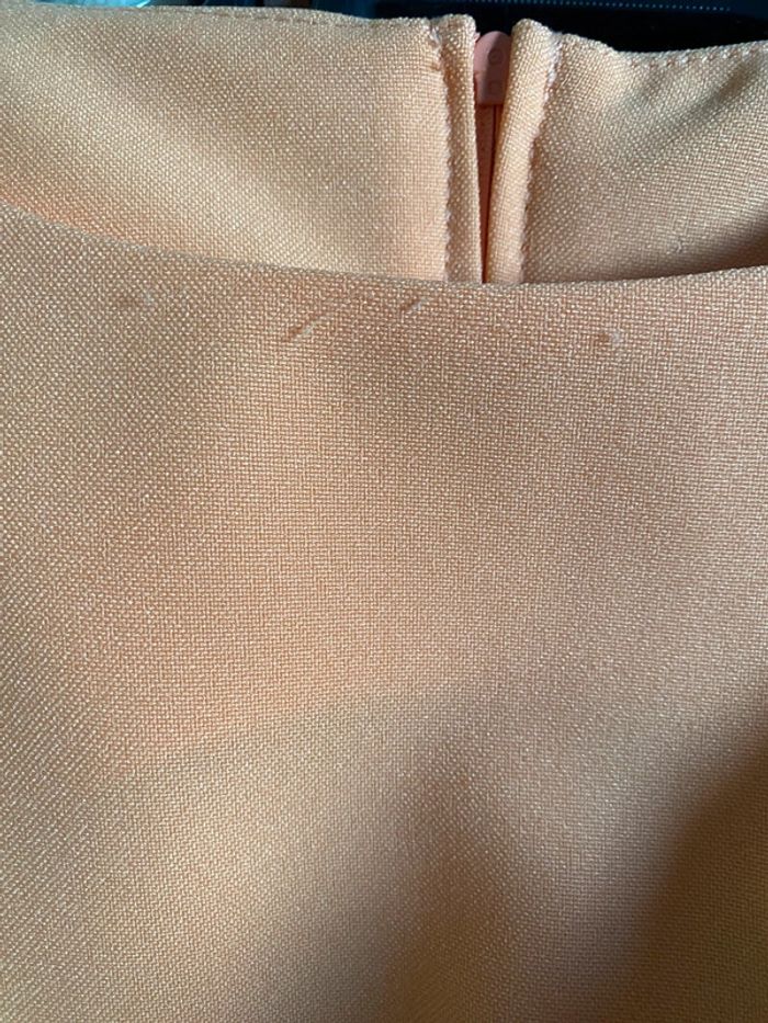 Robe couleur abricot - photo numéro 3
