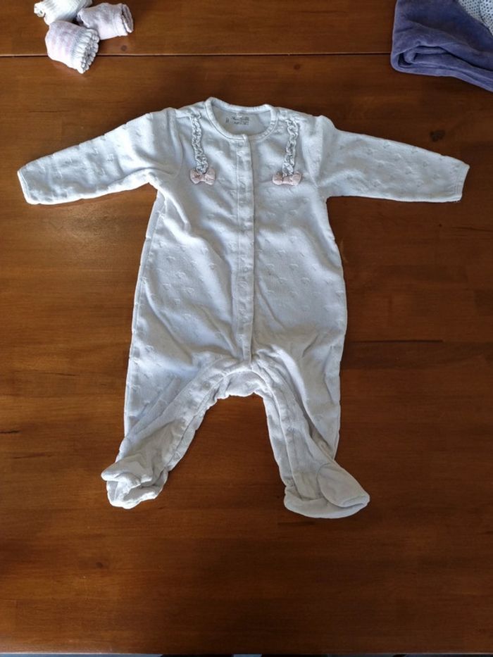 Lot vetements bébé fille 6 mois - photo numéro 10