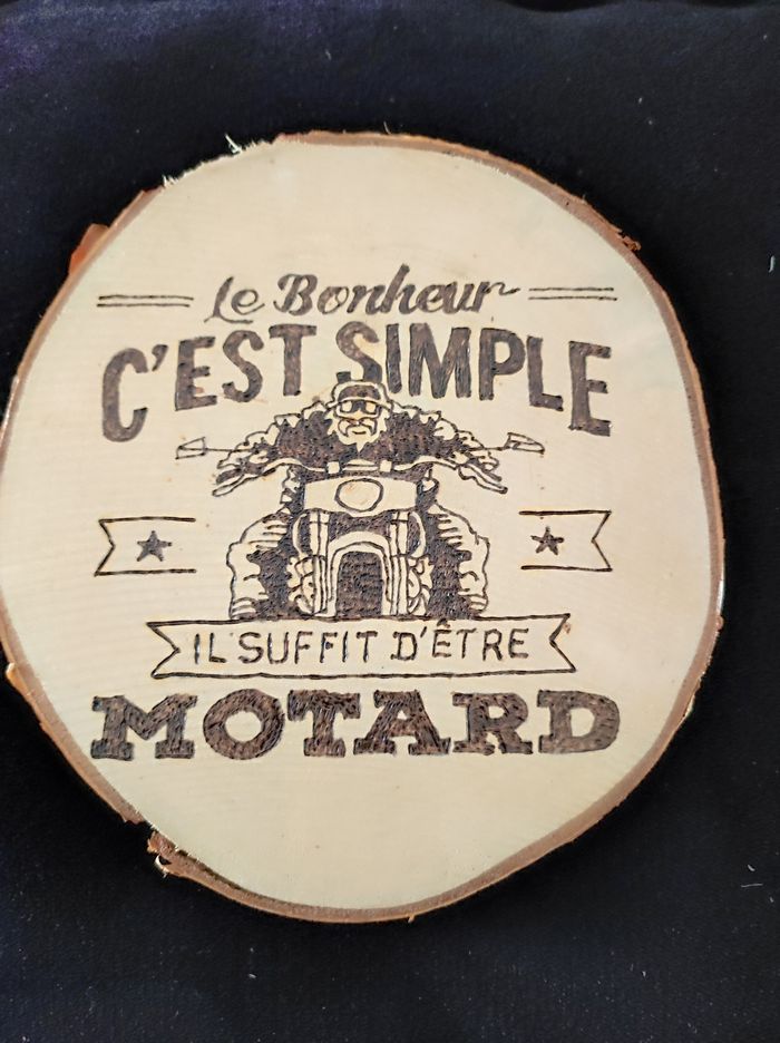 Rondin de bois thème motard