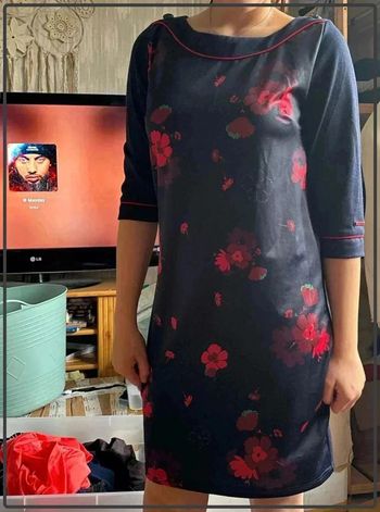 Robe fleurie  terre de  marins  taille  38