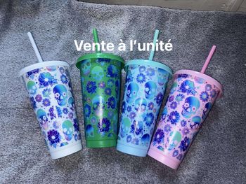 Grand gobelet à paille tête de mort