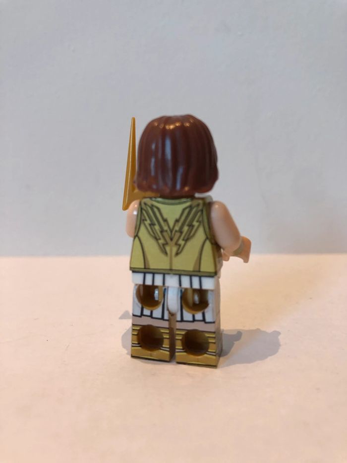 Figurine type lego Zeus. Marvel - photo numéro 3
