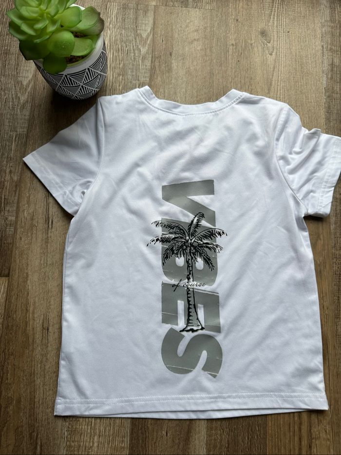 - Tee shirt - 6 ans - Très bon état - photo numéro 2