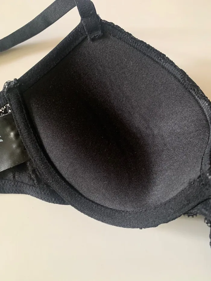 Soutien gorge noir dentelle - photo numéro 3
