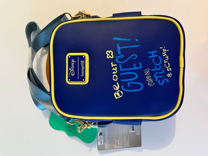Sacoche avec porte-monnaie Stitch édition la bête Loungefly - photo numéro 8
