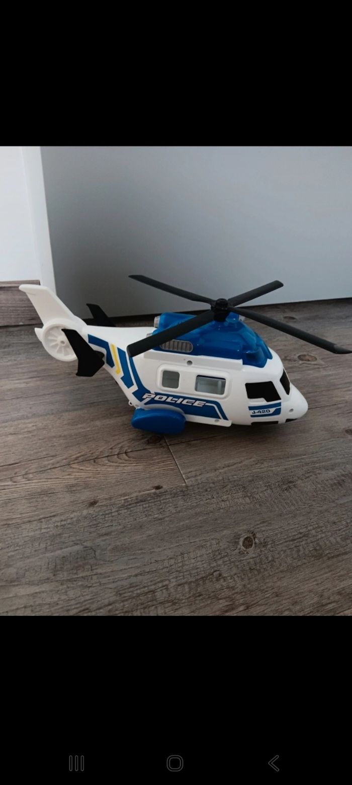 Hélicoptère sonore