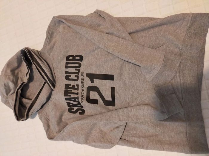 Camisola com carapuço - photo numéro 2