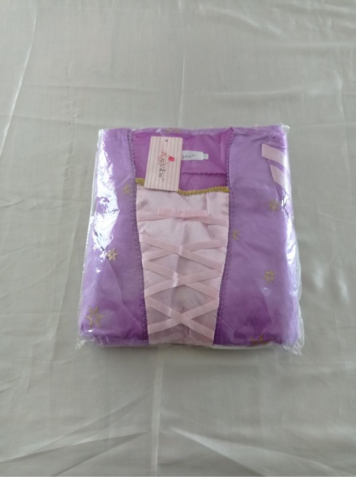 Déguisement robe princesse raiponce violette 6ans - photo numéro 6