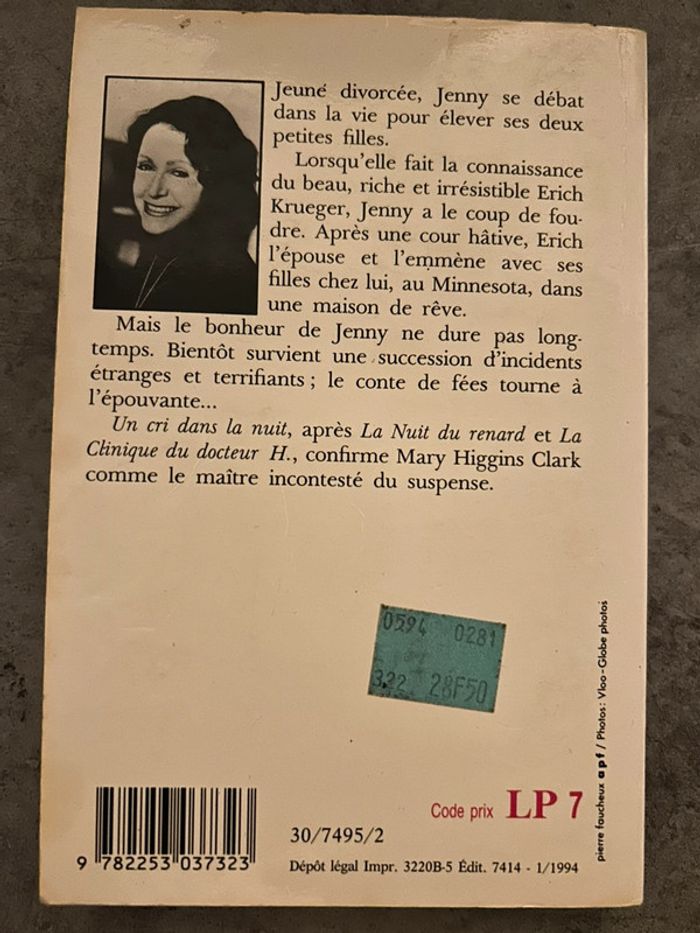 Un cri dans la nuit - Mary Higgins Clark - photo numéro 2