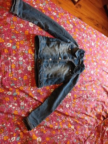 Veste en jeans taille 12 ans