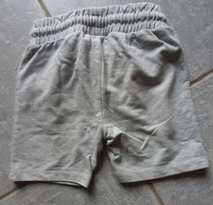 Short mickey 3-4ans 104cm - photo numéro 2