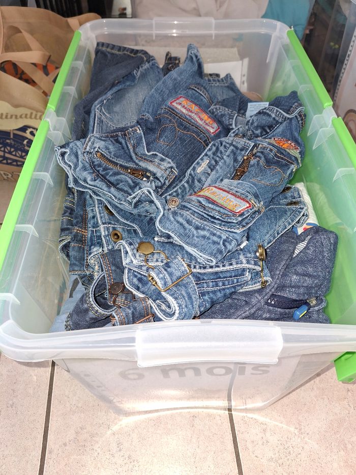 Lot d'environ 70 vêtements bébé 6 mois