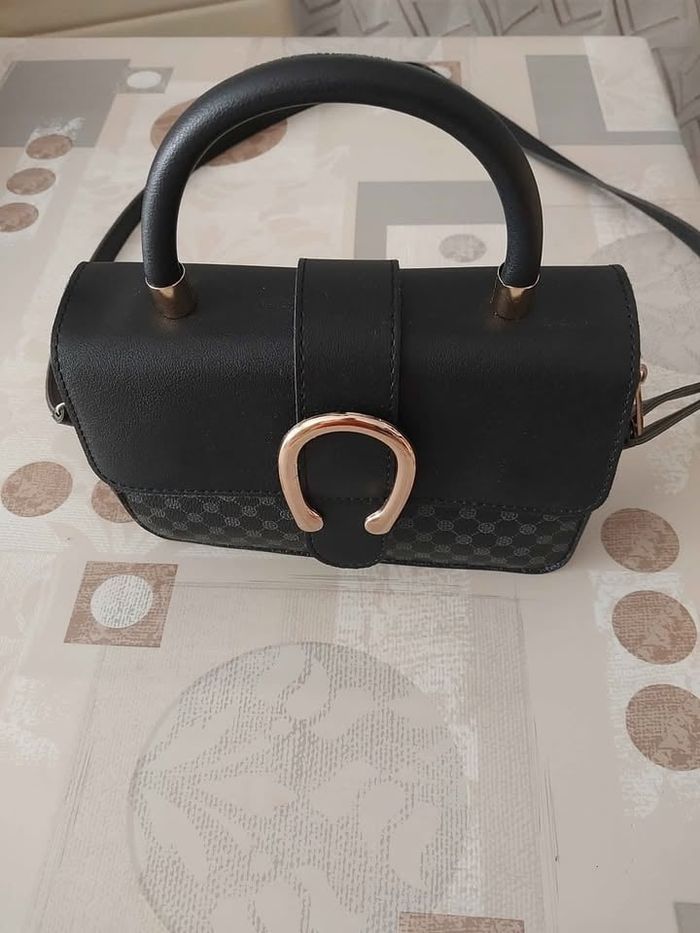 Sac à main noire - photo numéro 2