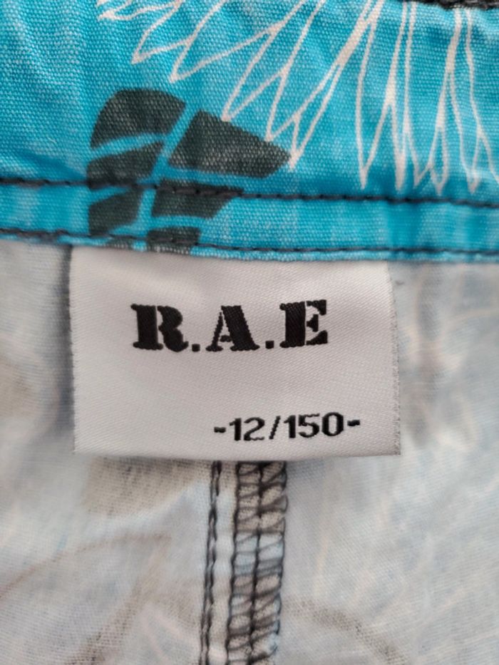 Short 12 ans neuf R.A.E - photo numéro 5