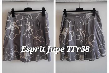 Esprit Jupe Plissée TFr38 -Gris & Crème - Impression Floral sur fond uni en TBE