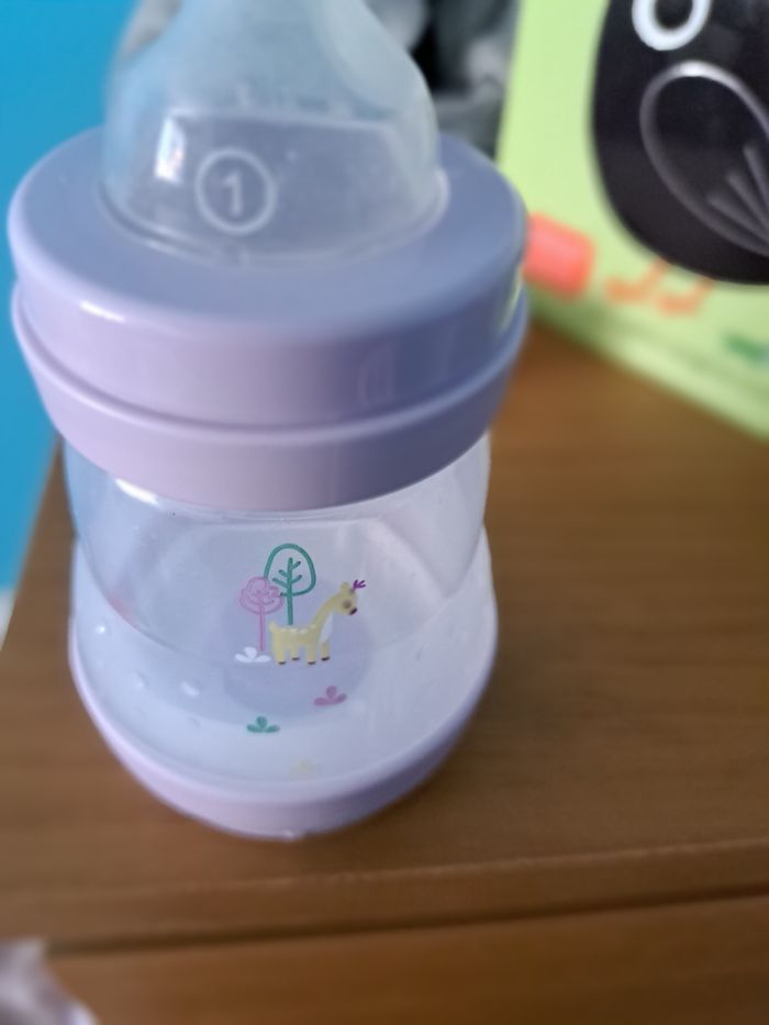 Biberon mam anticolique - photo numéro 2