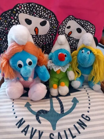 3 peluches vintages schtroumpf