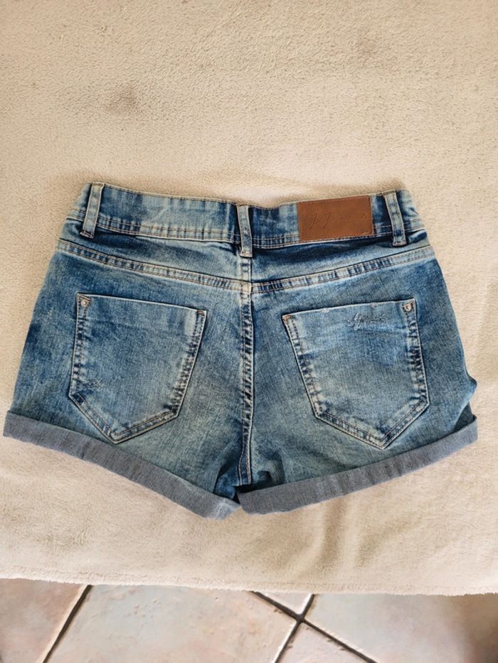 Superbe short - photo numéro 4
