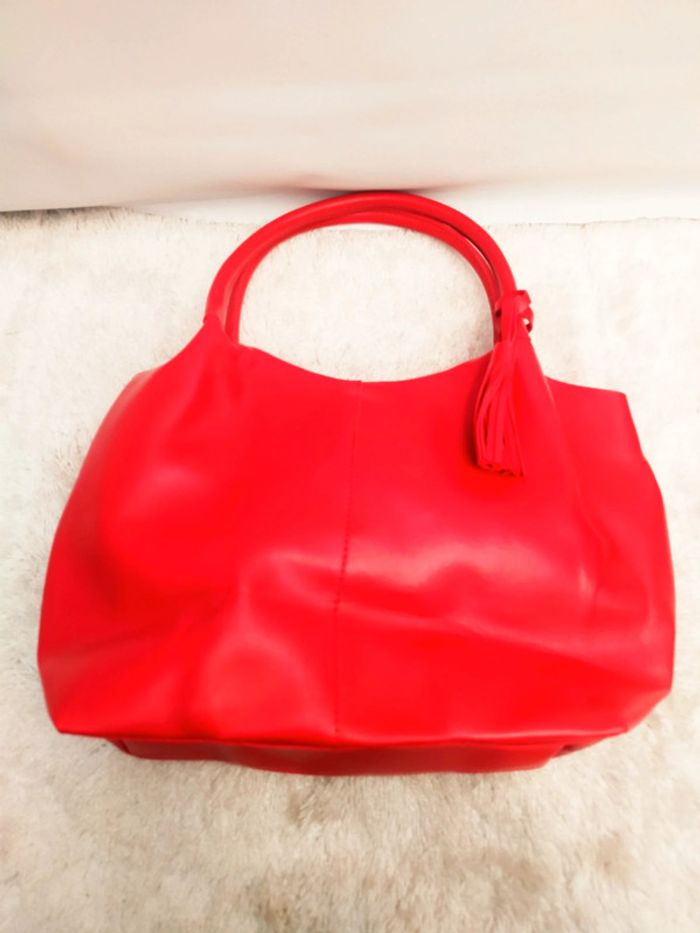 Sac a main rouge en très bon état - photo numéro 4