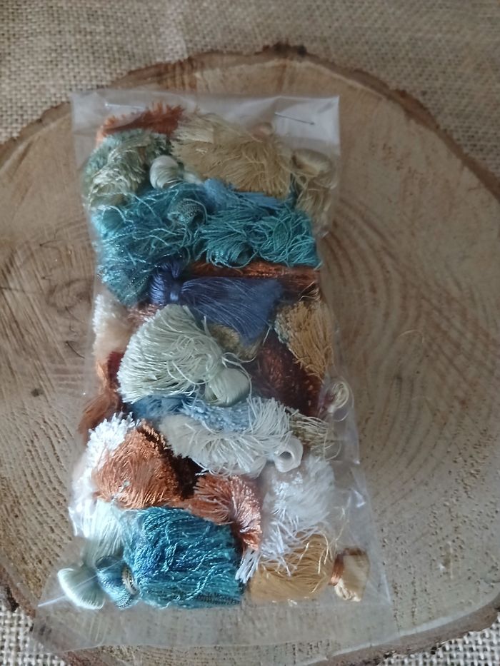 Lot de 50 glands pompons multicolore - photo numéro 4