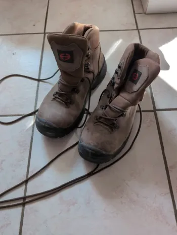 Chaussures de sécurité homme montante
