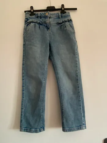 Jeans mom Emma.