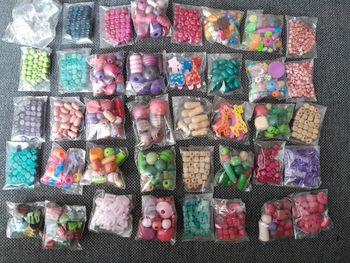 Lot de 40 sachets de perles