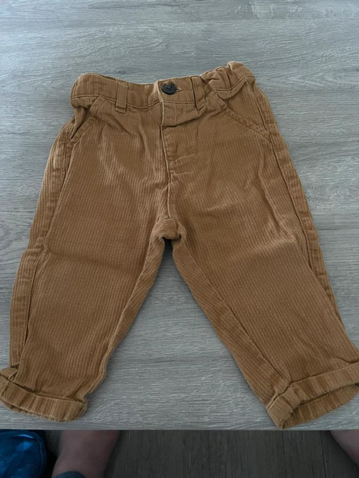 Pantalon taille 9 mois