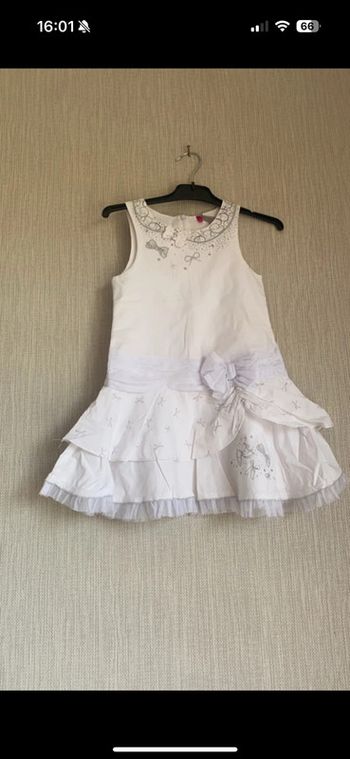 Robe 4 ans