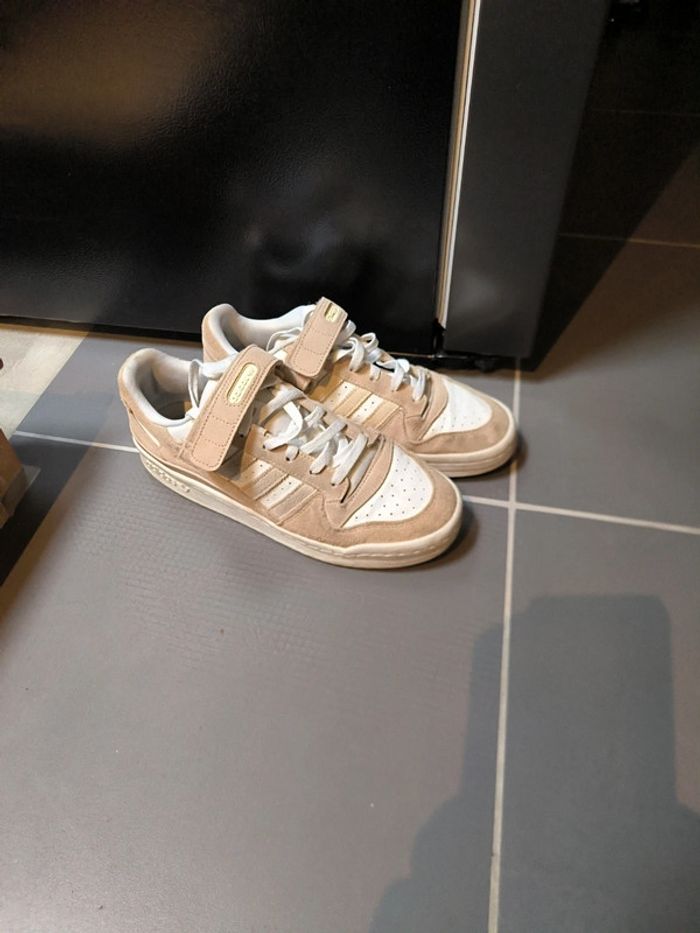 Basket adidas femme taille 41 1/3 - photo numéro 2