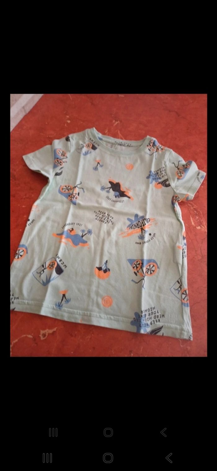 Lot de vêtements été garçon taille 4 ans - photo numéro 7