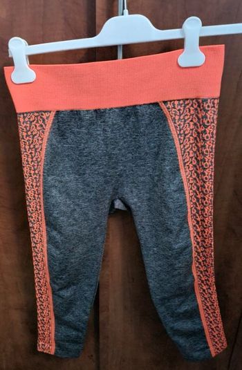 Legging de sport gris et orange fluo 38-40