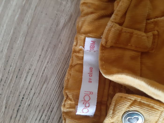 pantalon et tee shirt filles Taille 18 mois - photo numéro 5