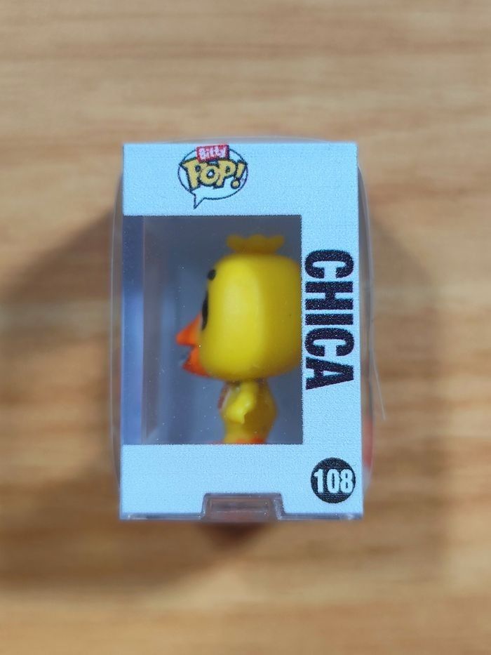 Lot De 4 Bitty Pop! FNAF - Chica 108 / Gold Freddy 111 / Nightmare Chica 216 / Baby 226 - photo numéro 3
