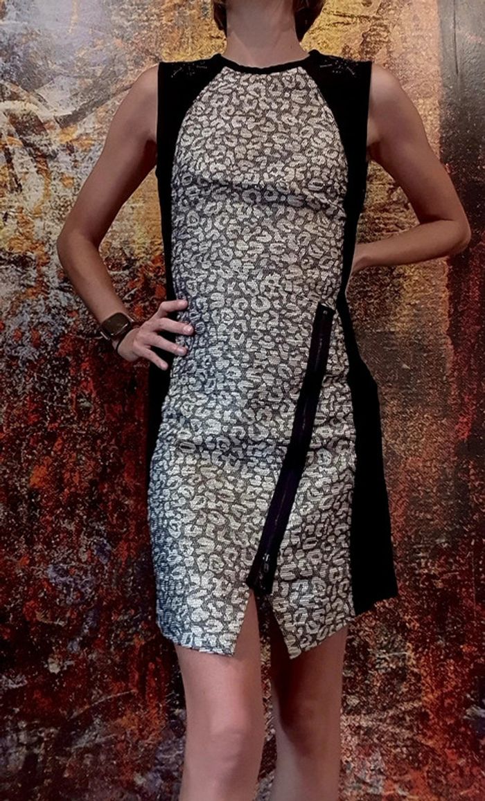 Robe desigual taille 36 très bon état, neuf sans étiquette 🏷