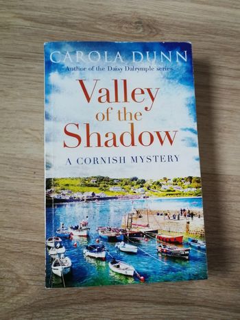 Valley of the Shadow, a cornish mystery, Carola Dunn