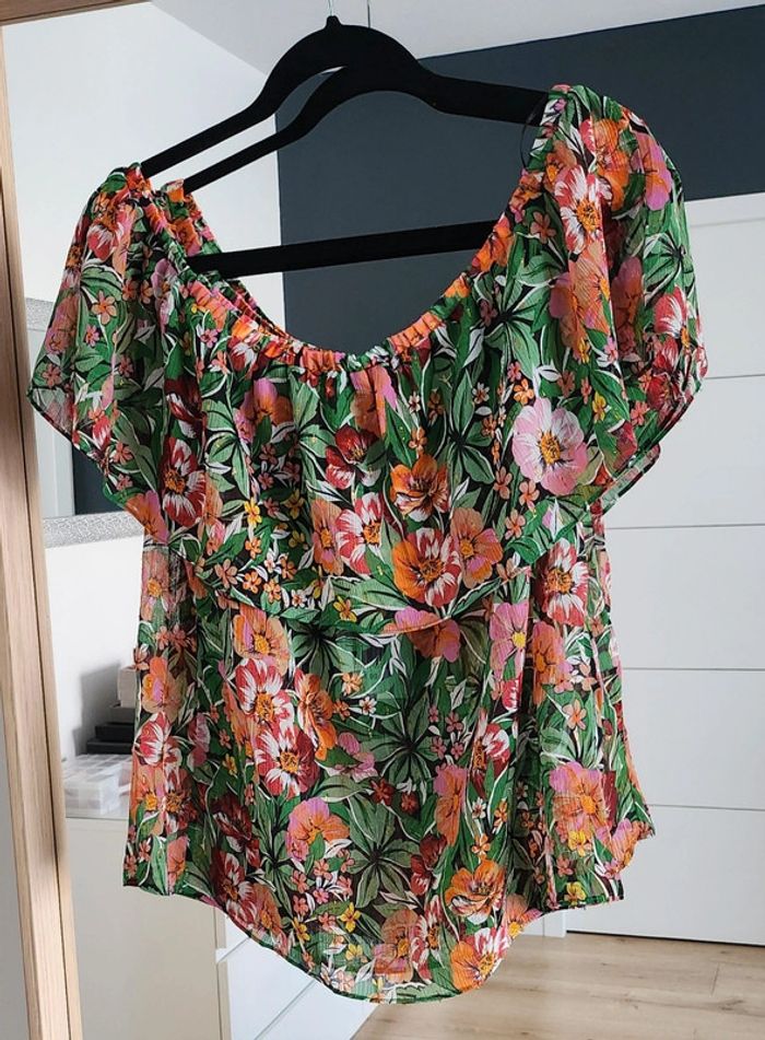 Haut femme vert multicolore fleurs 🌸 taille M Naf Naf - photo numéro 2