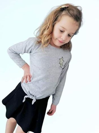 6 ans ensemble pull et jupe ( sans barrette)