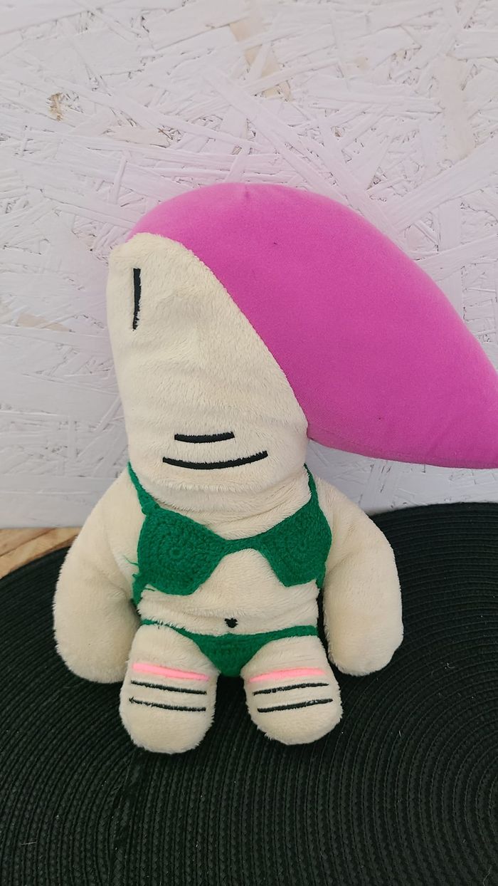 Vauxhall Corsa C'mon Cherri Peluche Figurine Publicité TV Opel Poupée Tag