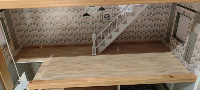 Grande maison de poupée en bois - photo numéro 3